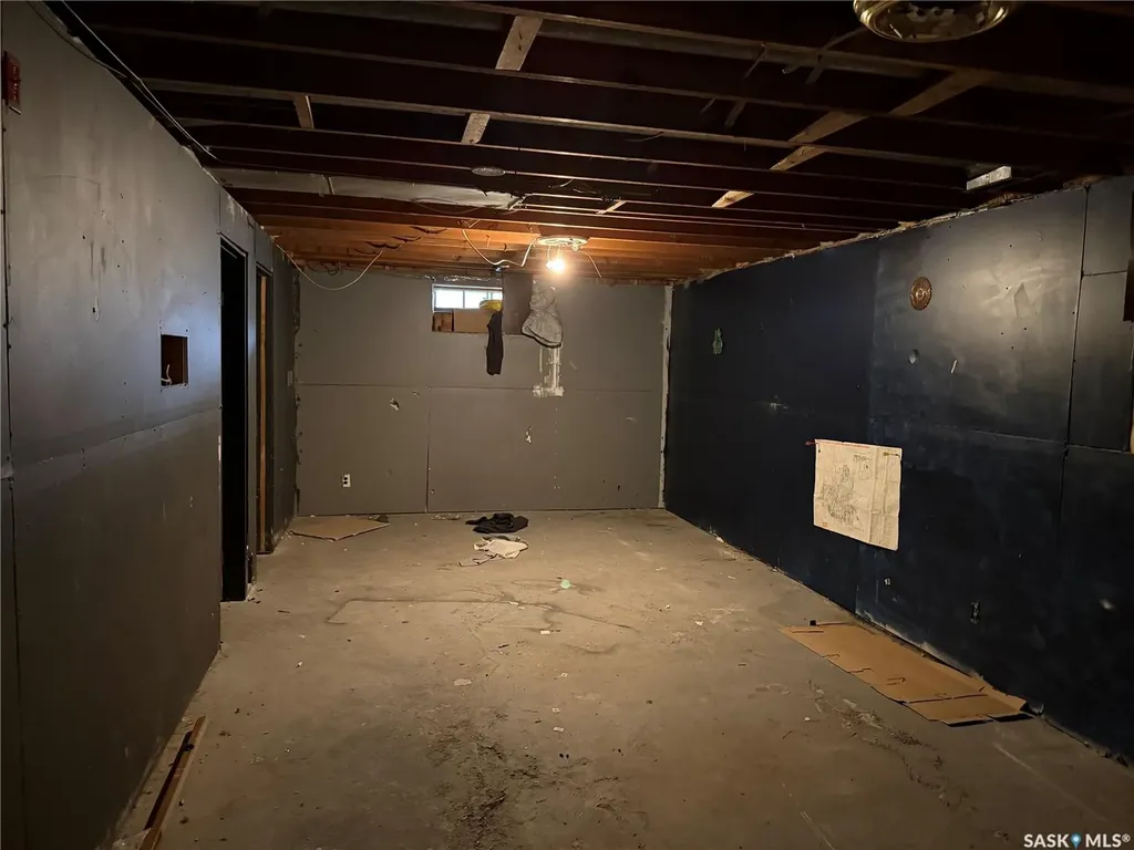 133 L Avenue S Saskatoon SK S7M 2G0
