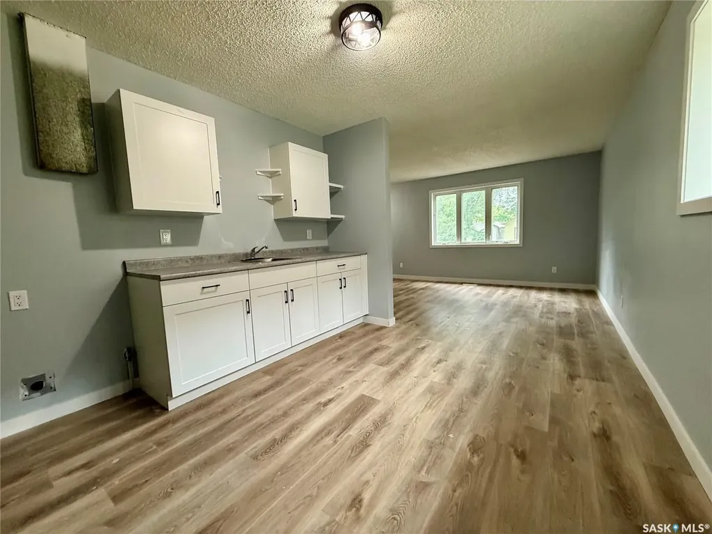 133 L Avenue S Saskatoon SK S7M 2G0