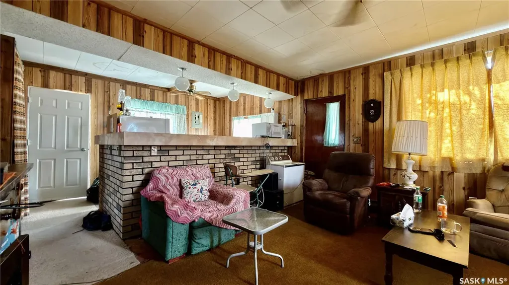 802 Lake Avenue Manitou Beach SK S0K 4T1