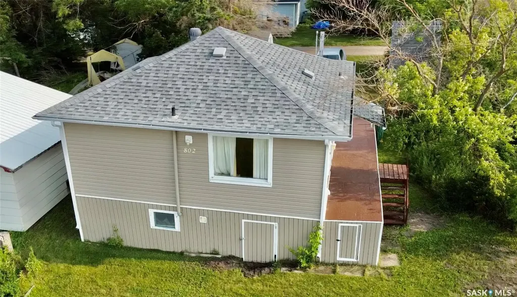 802 Lake Avenue Manitou Beach SK S0K 4T1