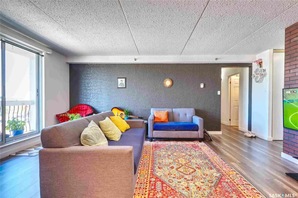 4045 Rae Street Regina SK S4S 6Y8
