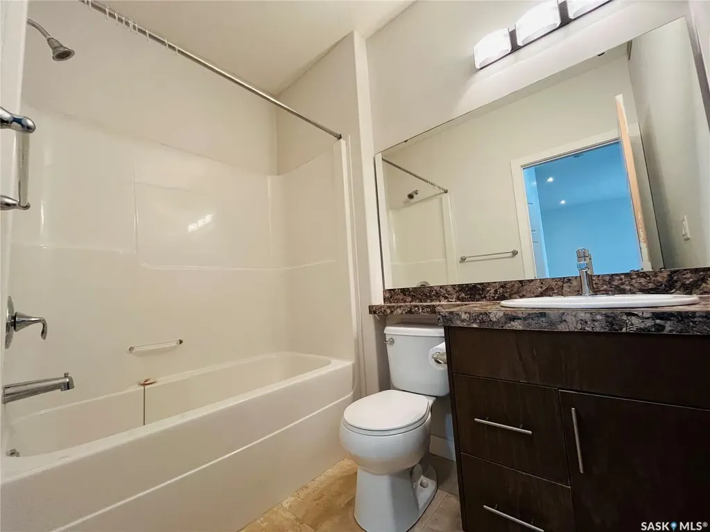 4217 Green Apple Drive E Regina SK S4V 1S1