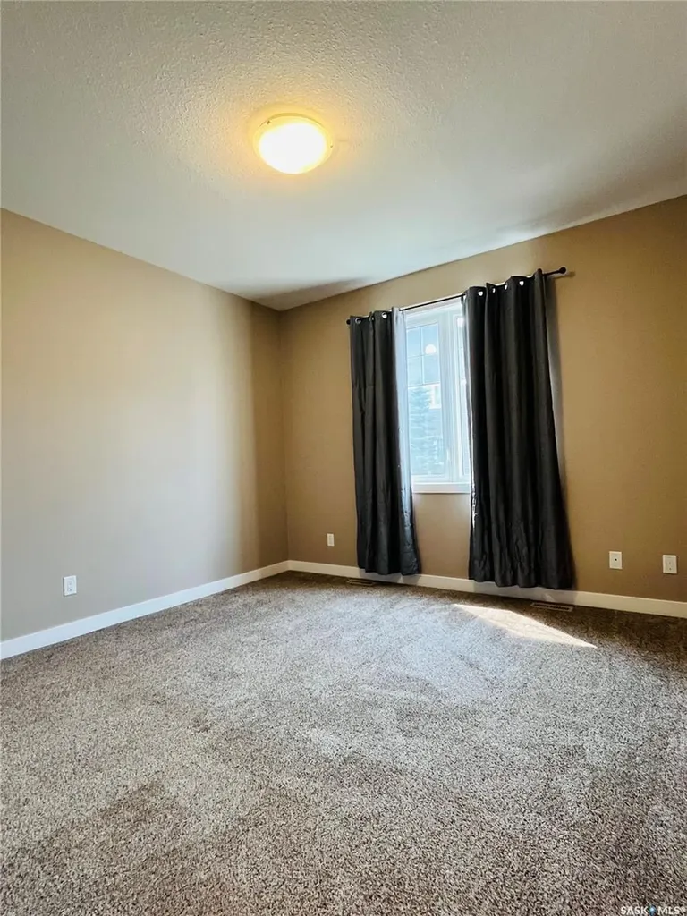 4217 Green Apple Drive E Regina SK S4V 1S1
