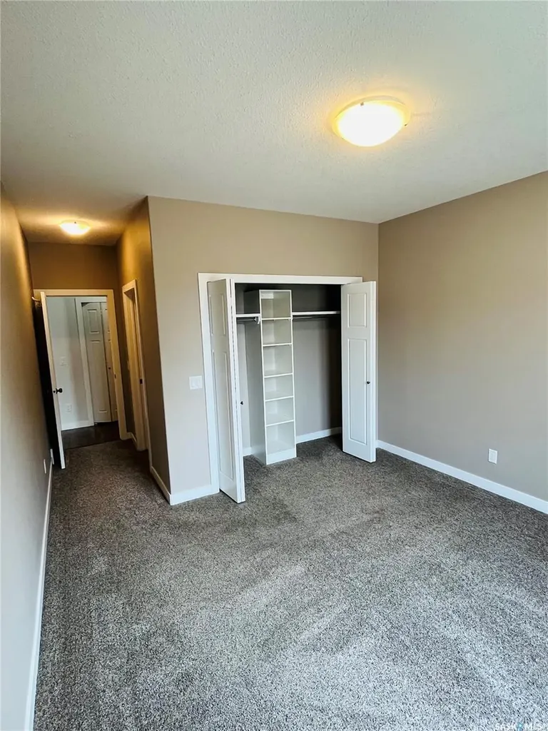 4217 Green Apple Drive E Regina SK S4V 1S1