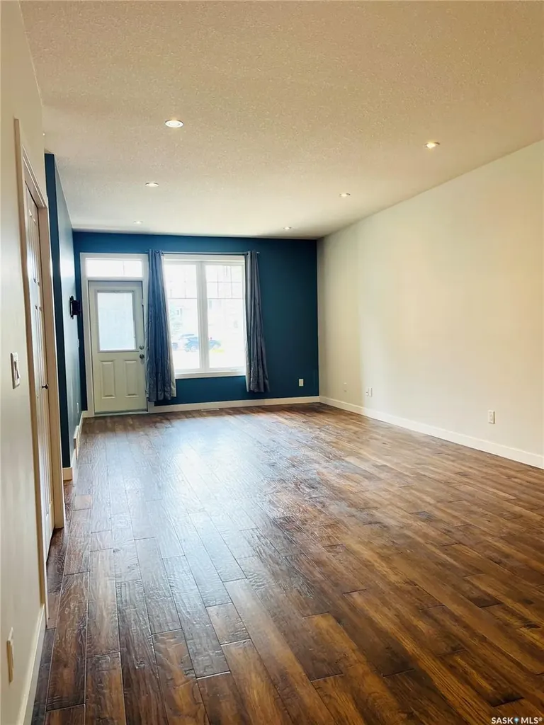 4217 Green Apple Drive E Regina SK S4V 1S1