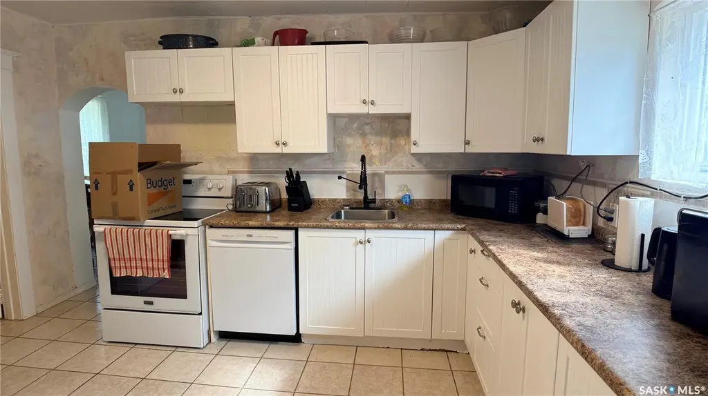 402 Saskatchewan Avenue Torquay SK S0C 2L0