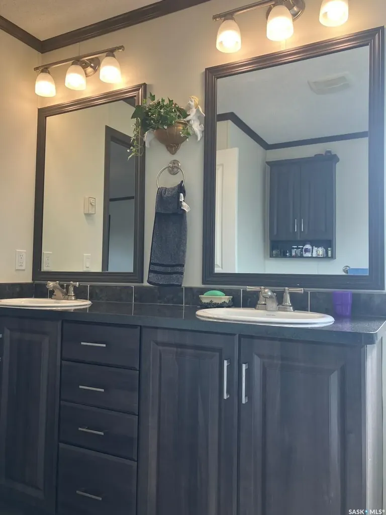 1205 3rd Street W Nipawin SK S0E 1E0