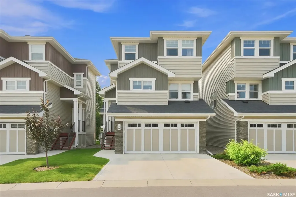 315 Dickson Crescent Saskatoon SK S7T 0Z1