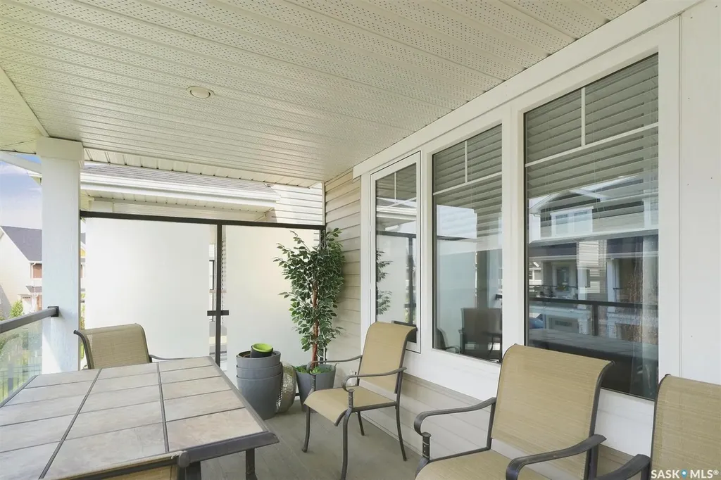 315 Dickson Crescent Saskatoon SK S7T 0Z1