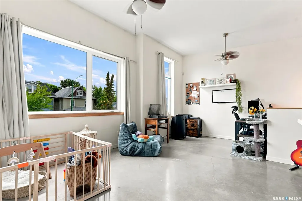 319 D Avenue S Saskatoon SK S7M 1R2