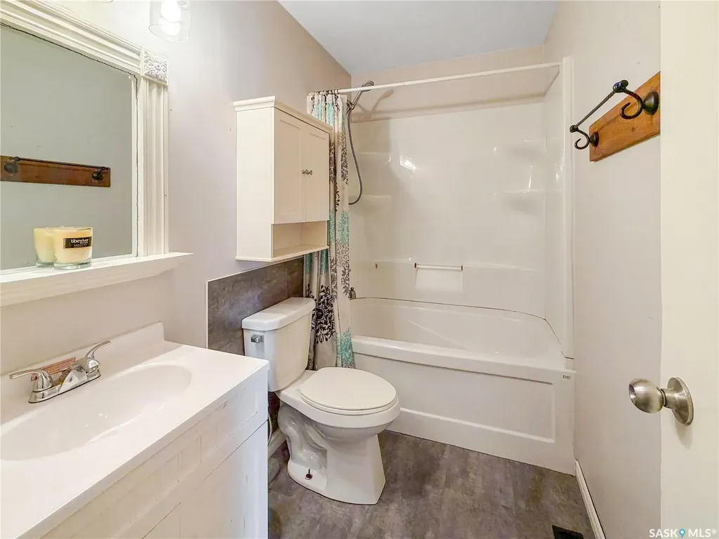 1982 13th Street W Prince Albert SK S6V 3K5
