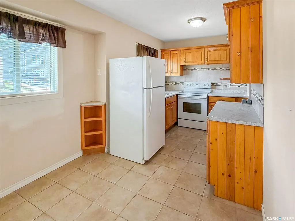 1982 13th Street W Prince Albert SK S6V 3K5