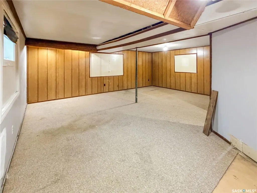 1982 13th Street W Prince Albert SK S6V 3K5