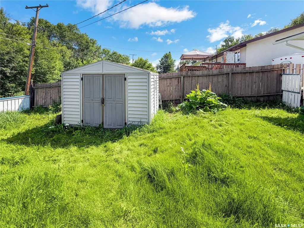 1982 13th Street W Prince Albert SK S6V 3K5