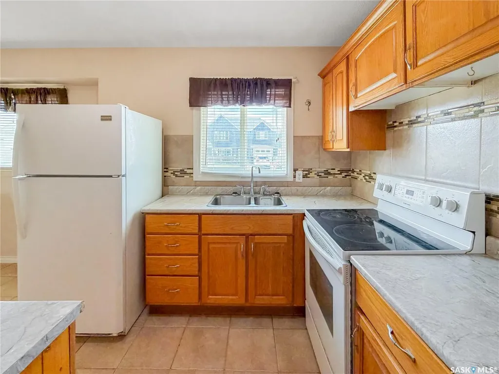 1982 13th Street W Prince Albert SK S6V 3K5