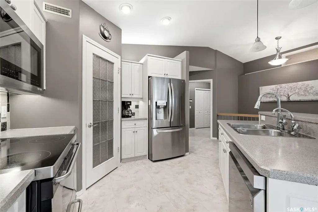 3940 Nottingham Crescent Regina SK S4V 3A5
