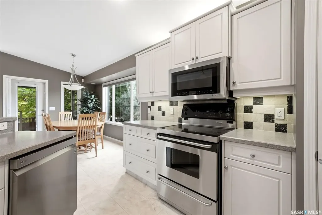 3940 Nottingham Crescent Regina SK S4V 3A5