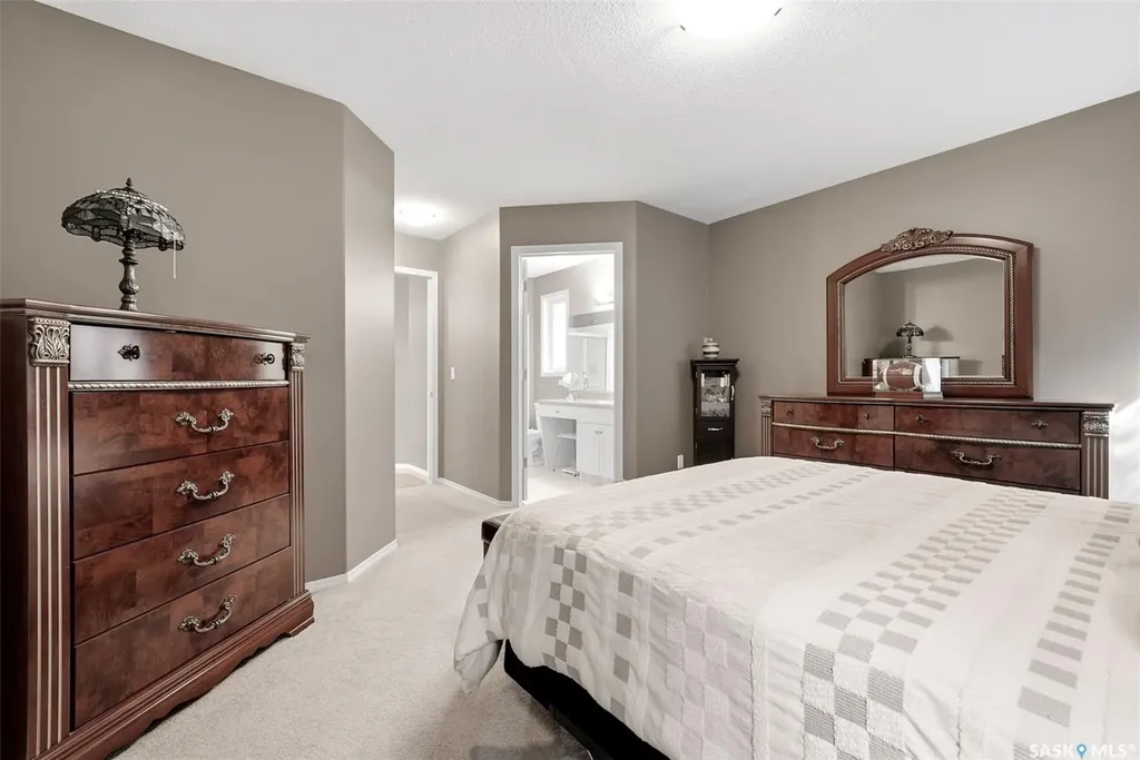 3940 Nottingham Crescent Regina SK S4V 3A5