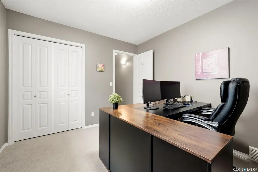 3940 Nottingham Crescent Regina SK S4V 3A5