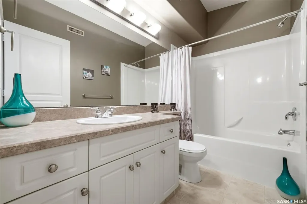 3940 Nottingham Crescent Regina SK S4V 3A5