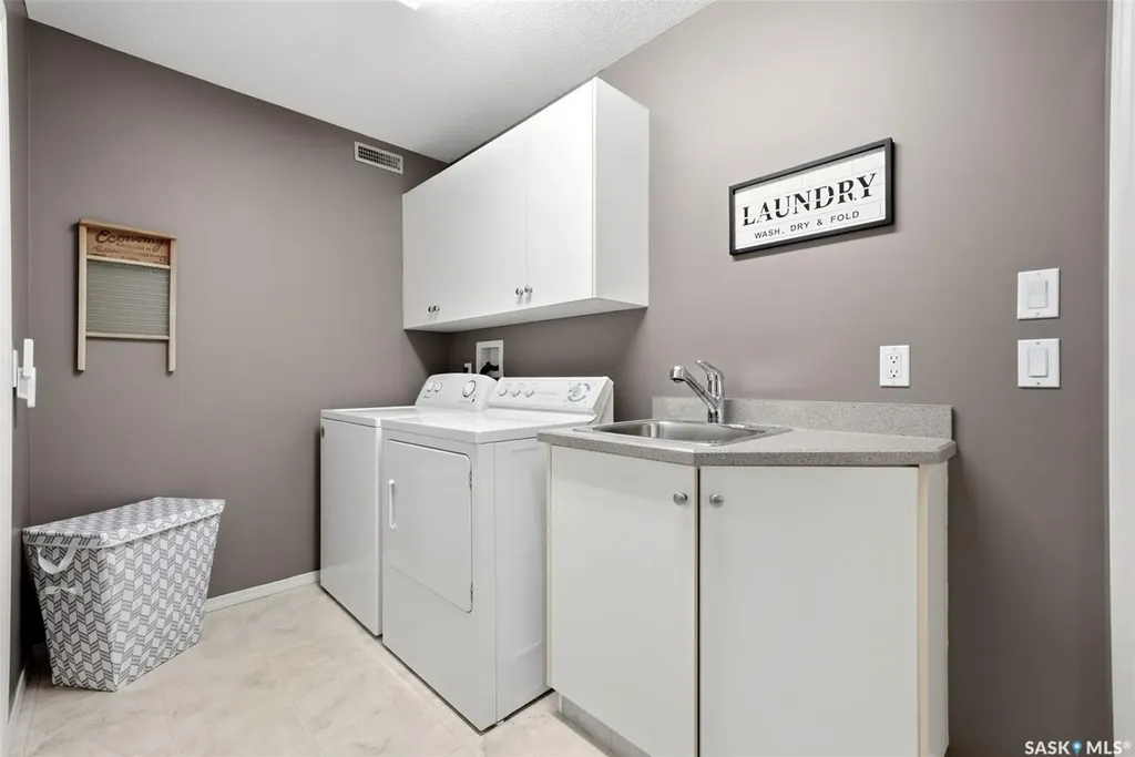 3940 Nottingham Crescent Regina SK S4V 3A5