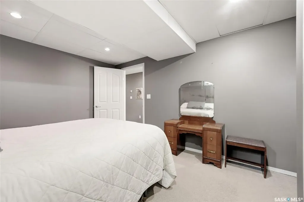 3940 Nottingham Crescent Regina SK S4V 3A5