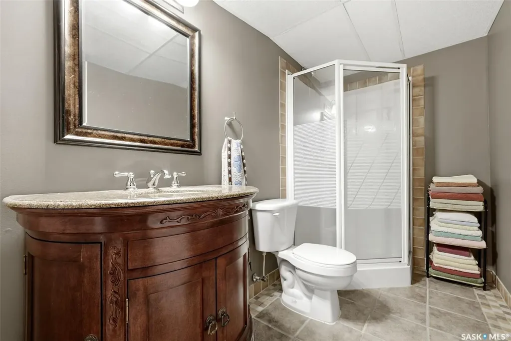 3940 Nottingham Crescent Regina SK S4V 3A5