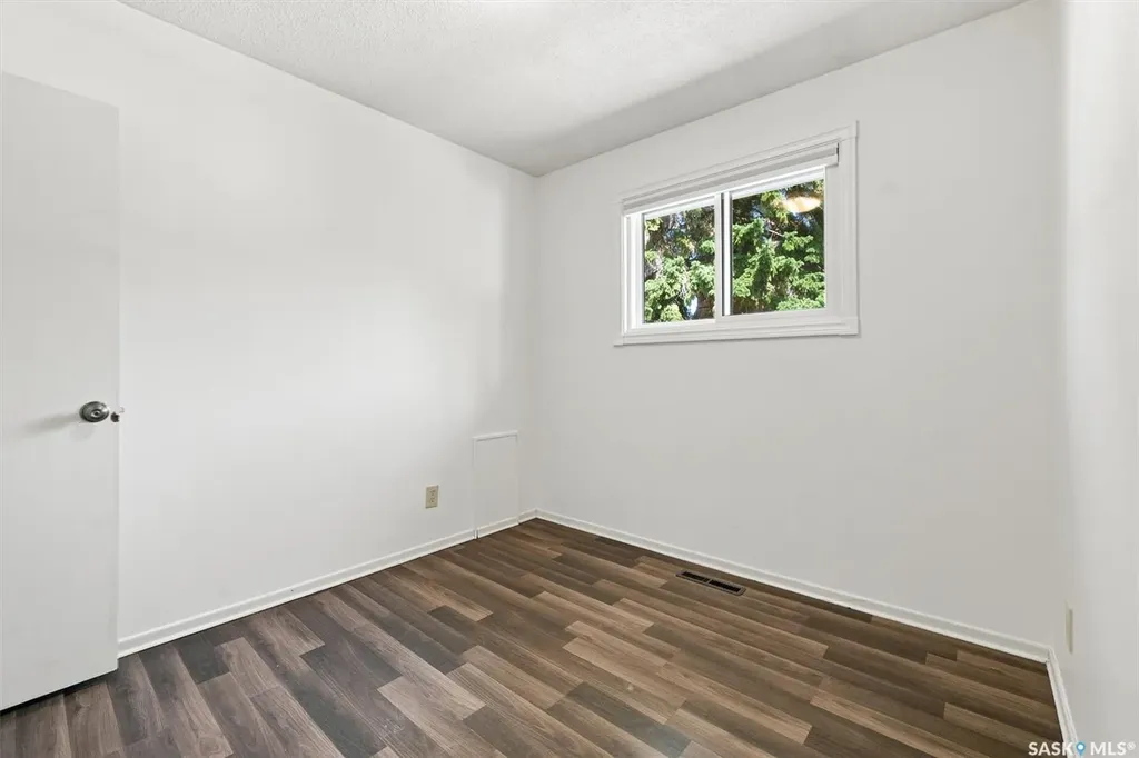 1009 East Centre Saskatoon SK S7J 3A2