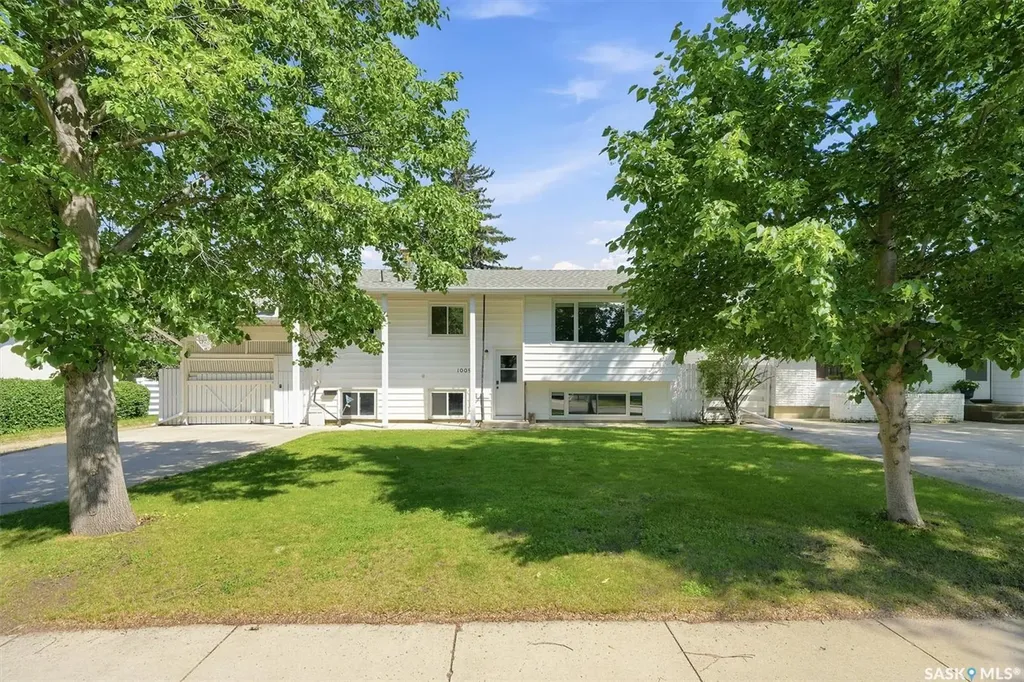 1009 East Centre Saskatoon SK S7J 3A2