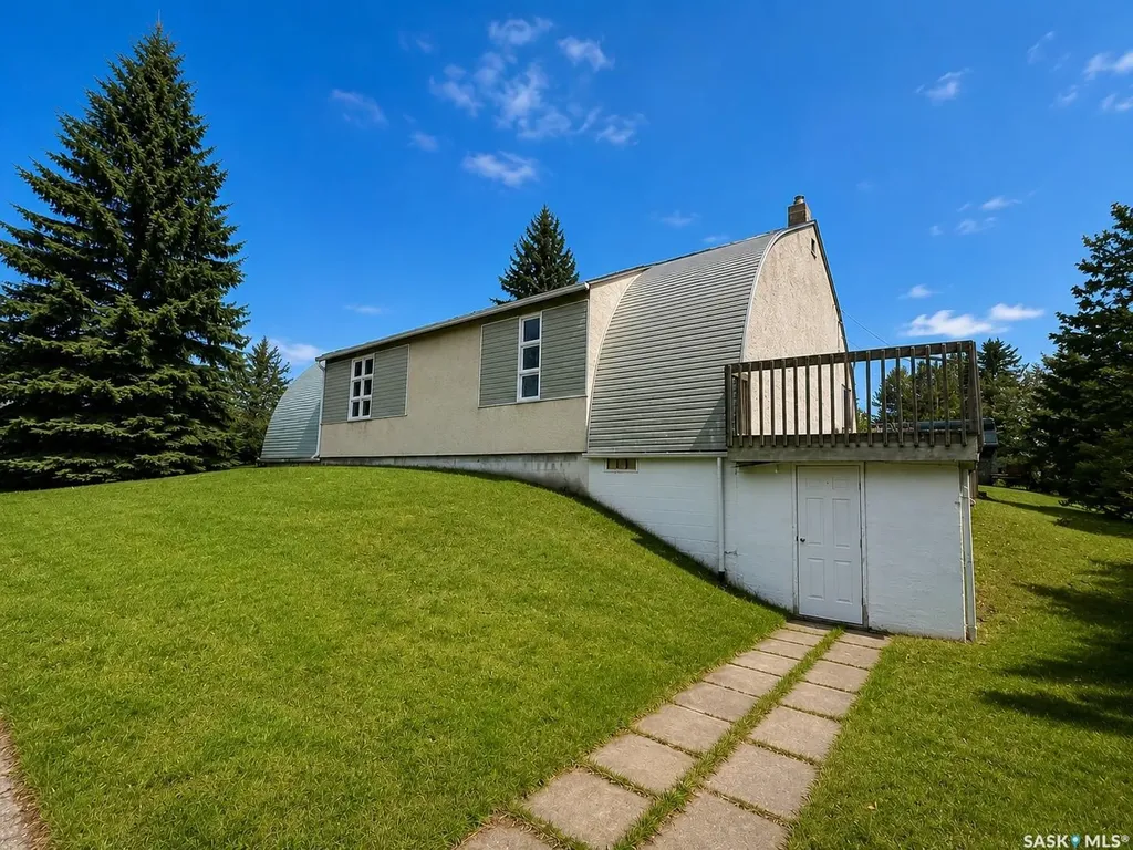 300 Queen Street Raymore SK S0A 0E1