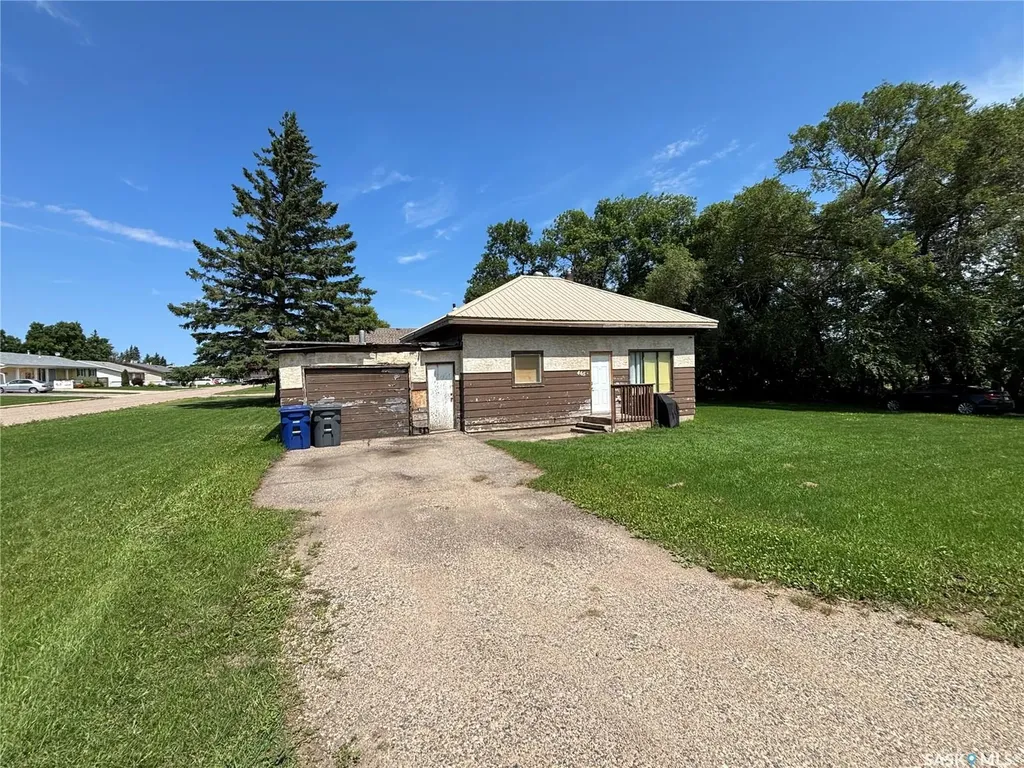 465 1st Avenue S Duck Lake SK S0K 1J0