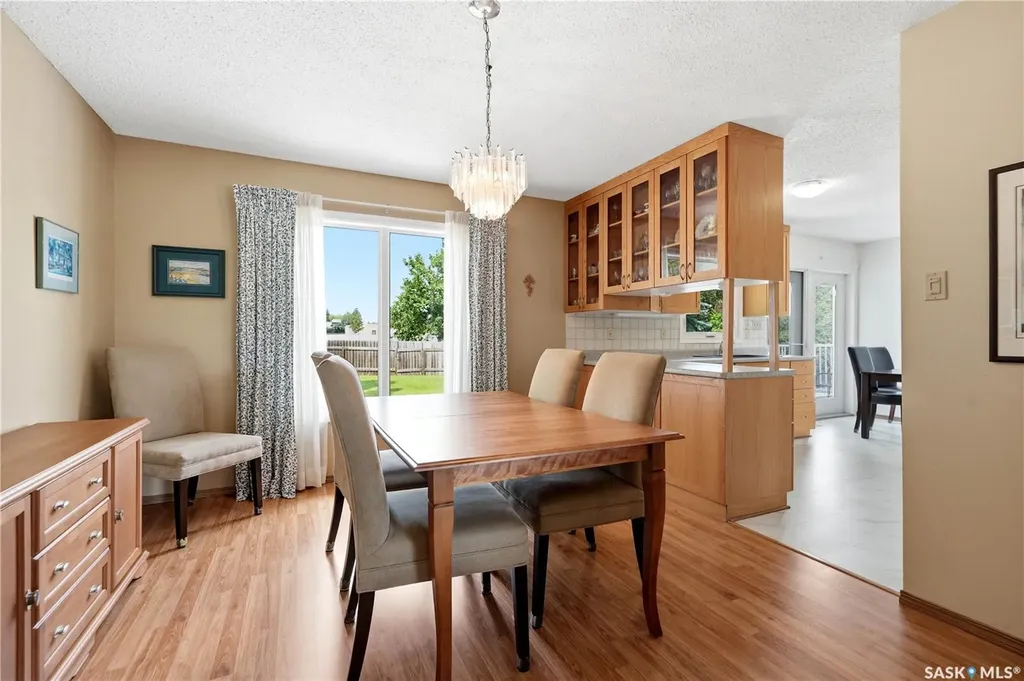 515 Frobisher Crescent Saskatoon SK S7K 4Y8