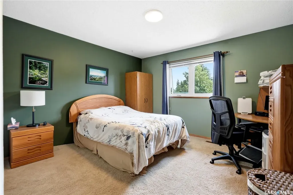 515 Frobisher Crescent Saskatoon SK S7K 4Y8