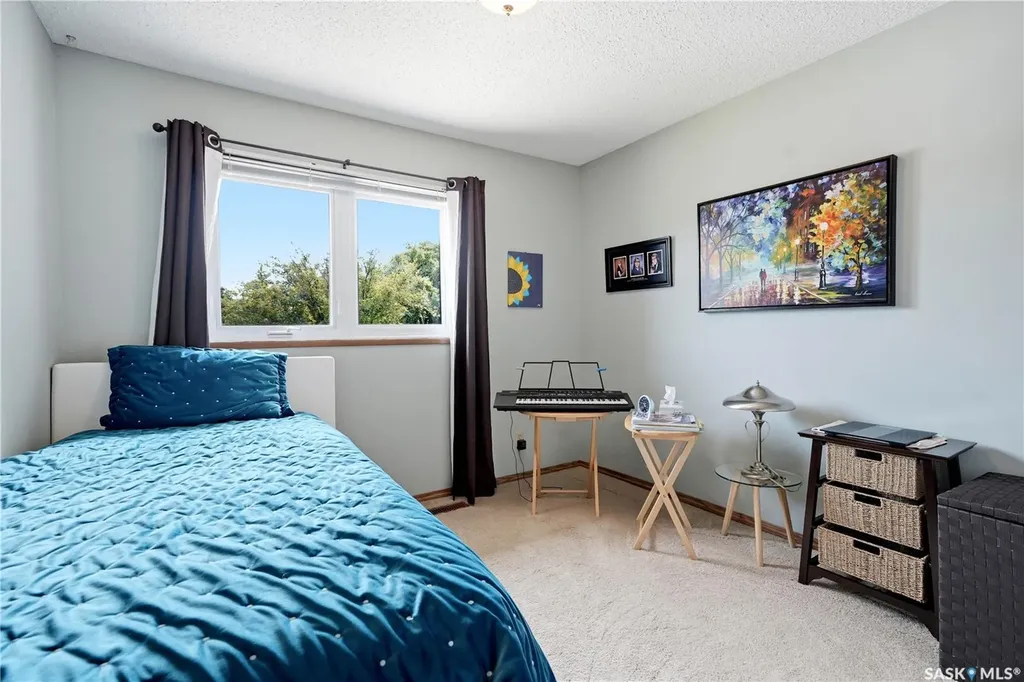 515 Frobisher Crescent Saskatoon SK S7K 4Y8
