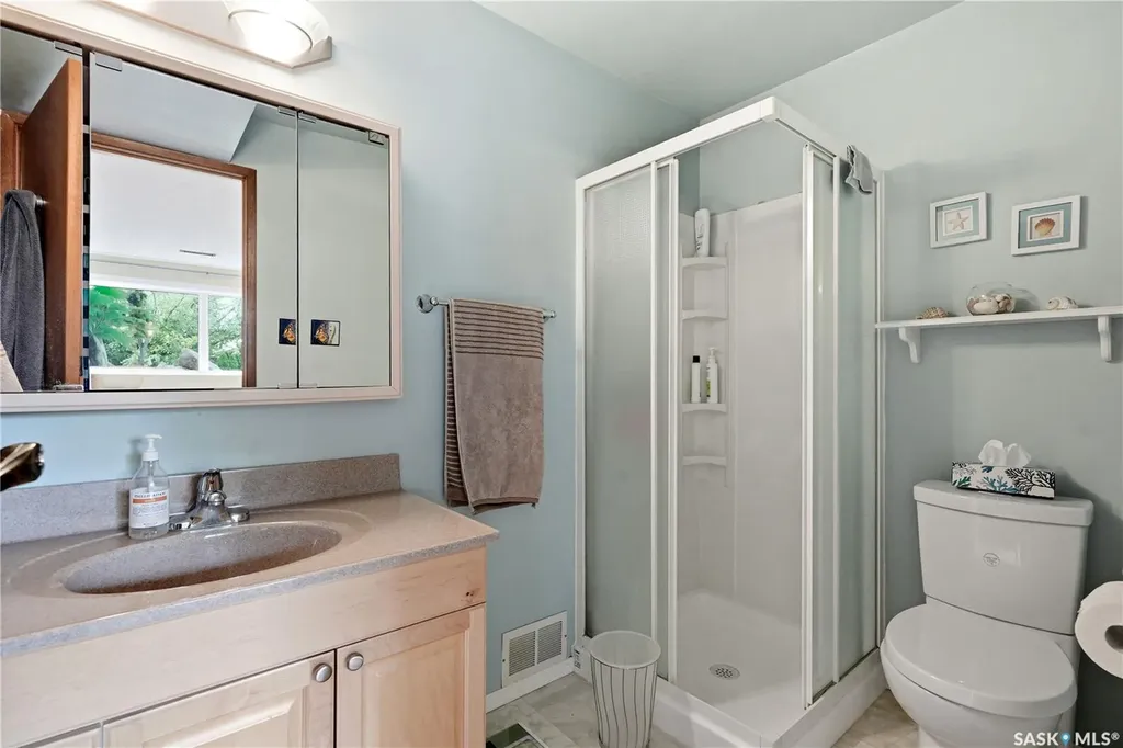 515 Frobisher Crescent Saskatoon SK S7K 4Y8