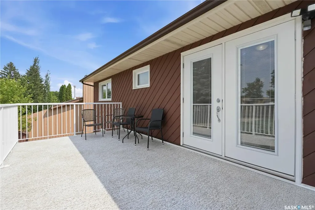 515 Frobisher Crescent Saskatoon SK S7K 4Y8