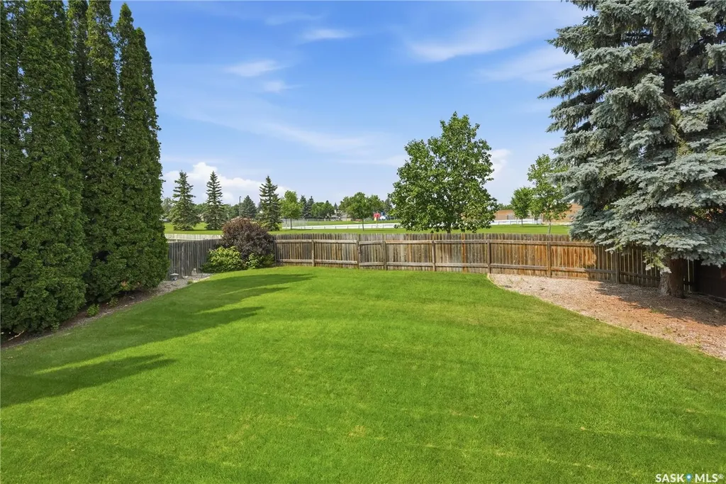 515 Frobisher Crescent Saskatoon SK S7K 4Y8