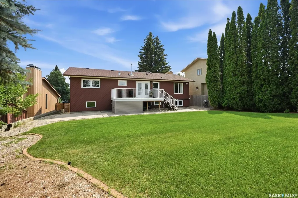 515 Frobisher Crescent Saskatoon SK S7K 4Y8