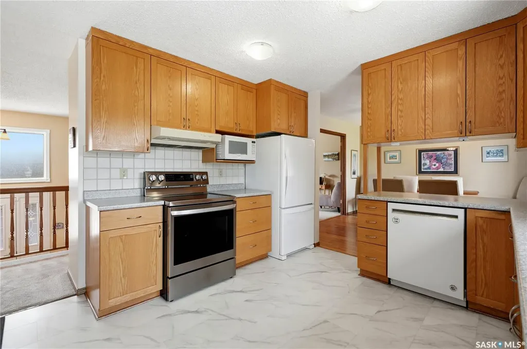 515 Frobisher Crescent Saskatoon SK S7K 4Y8