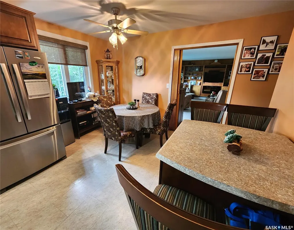 808 Assiniboia Avenue Stoughton SK S0G 4T0