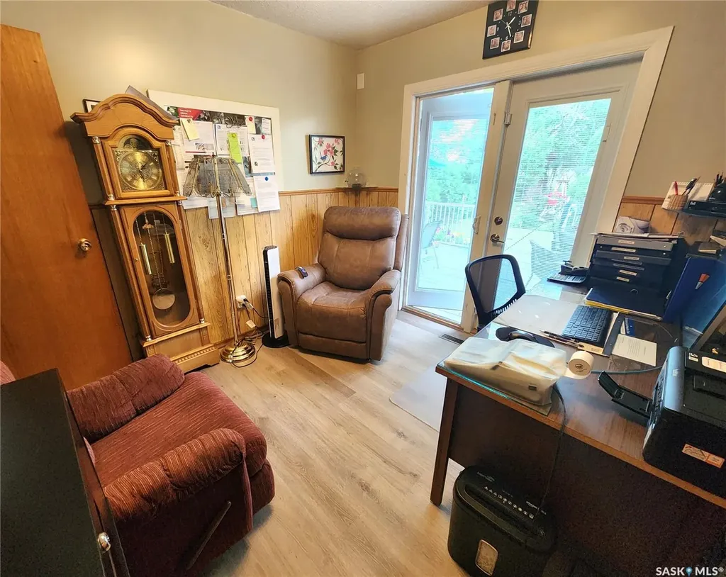 808 Assiniboia Avenue Stoughton SK S0G 4T0