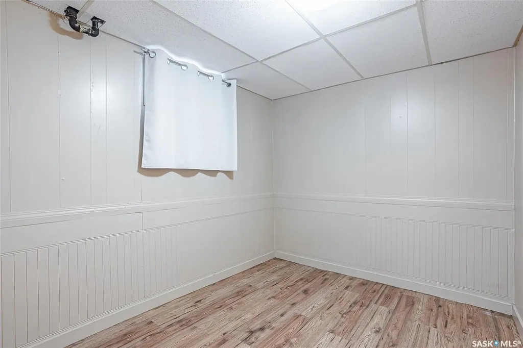 1309 I Avenue N Saskatoon SK S7L 2J1