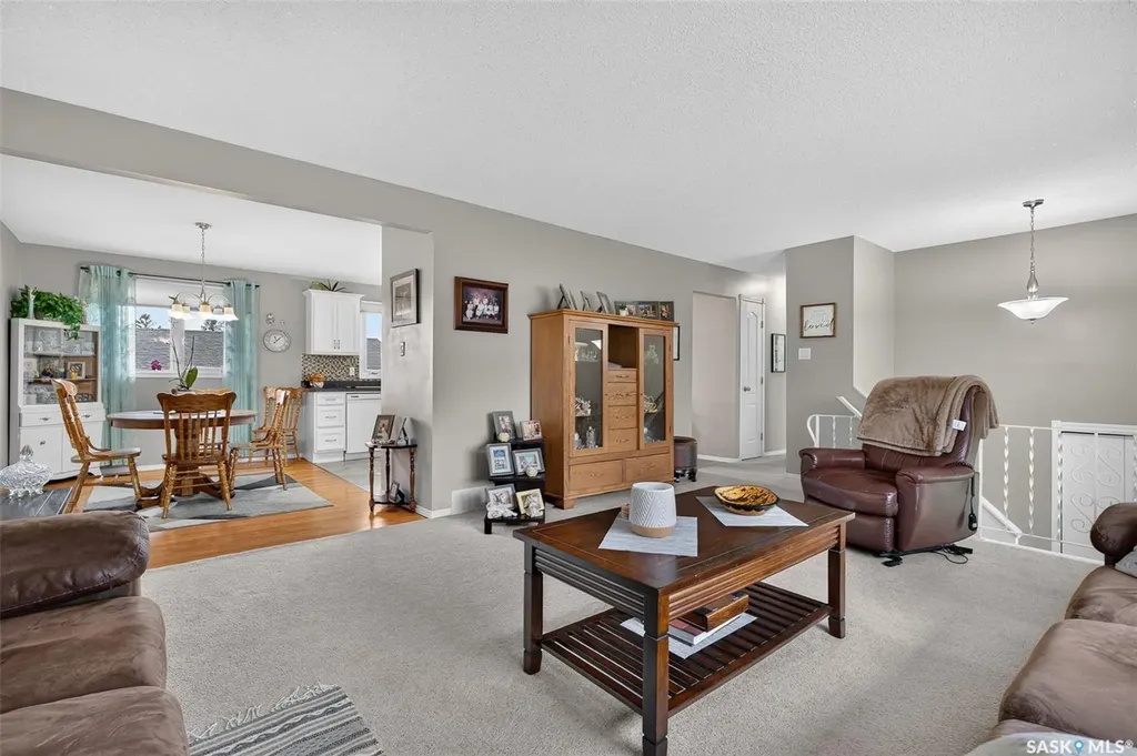 1331 Athabasca Street W Moose Jaw SK S6H 6C8