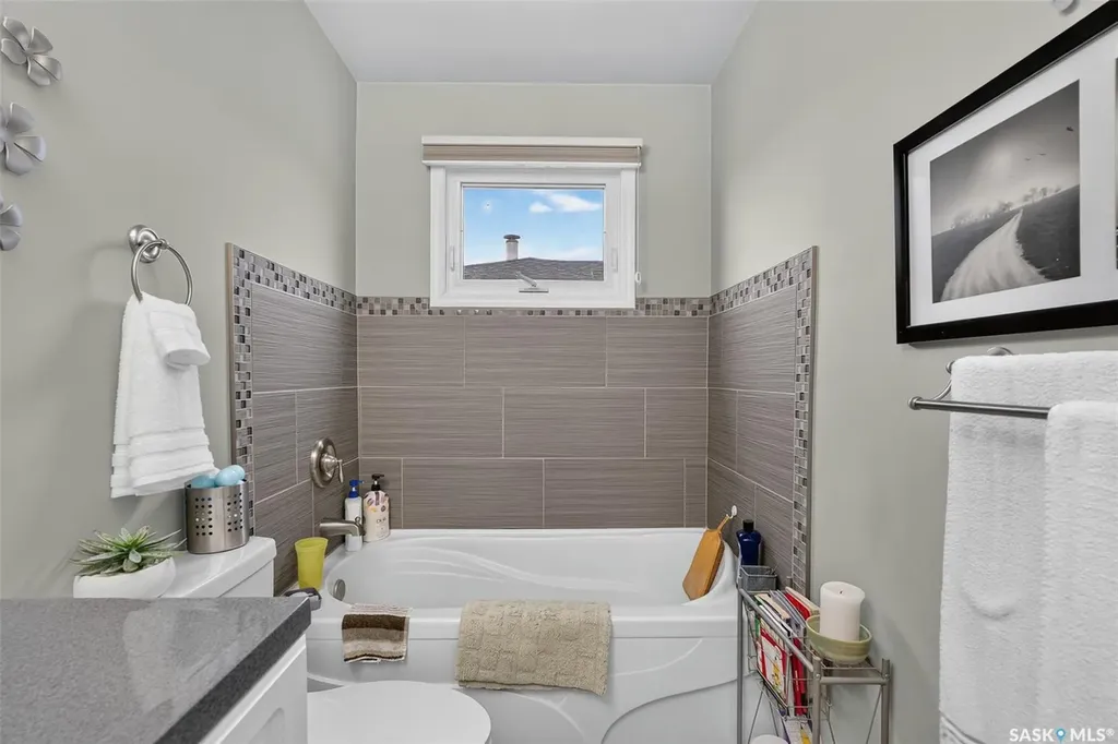 1331 Athabasca Street W Moose Jaw SK S6H 6C8