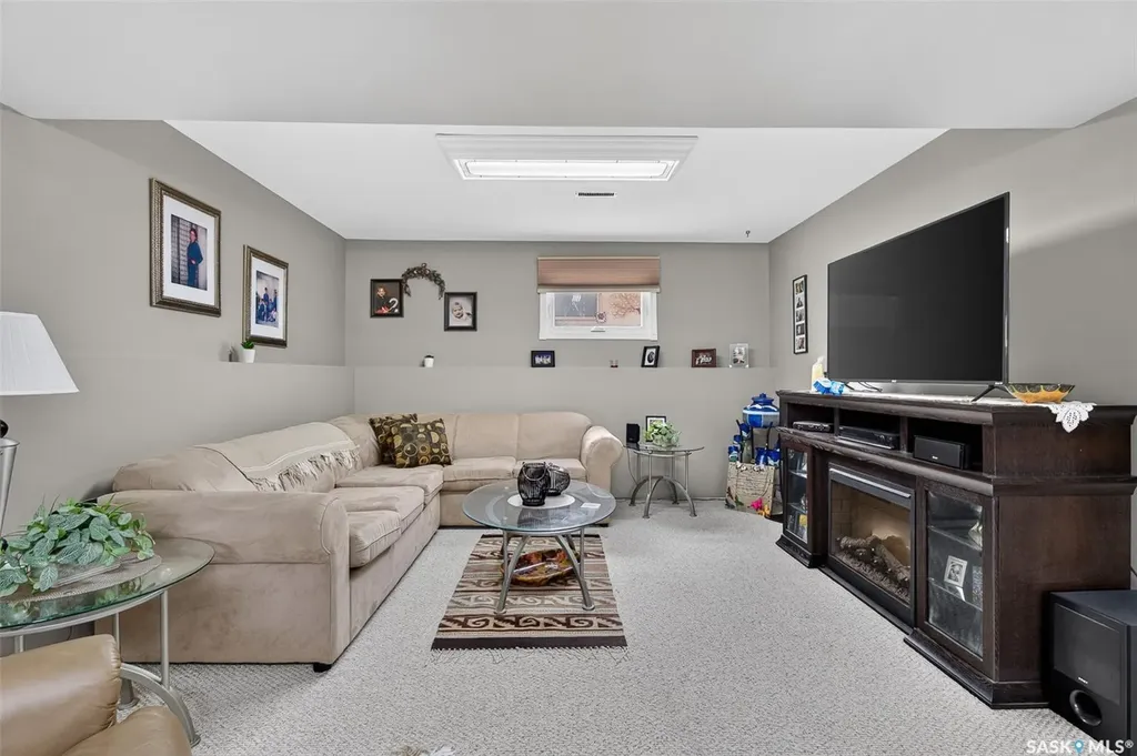 1331 Athabasca Street W Moose Jaw SK S6H 6C8