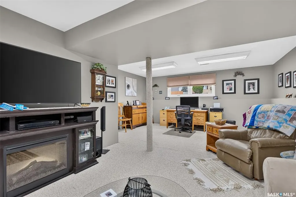 1331 Athabasca Street W Moose Jaw SK S6H 6C8