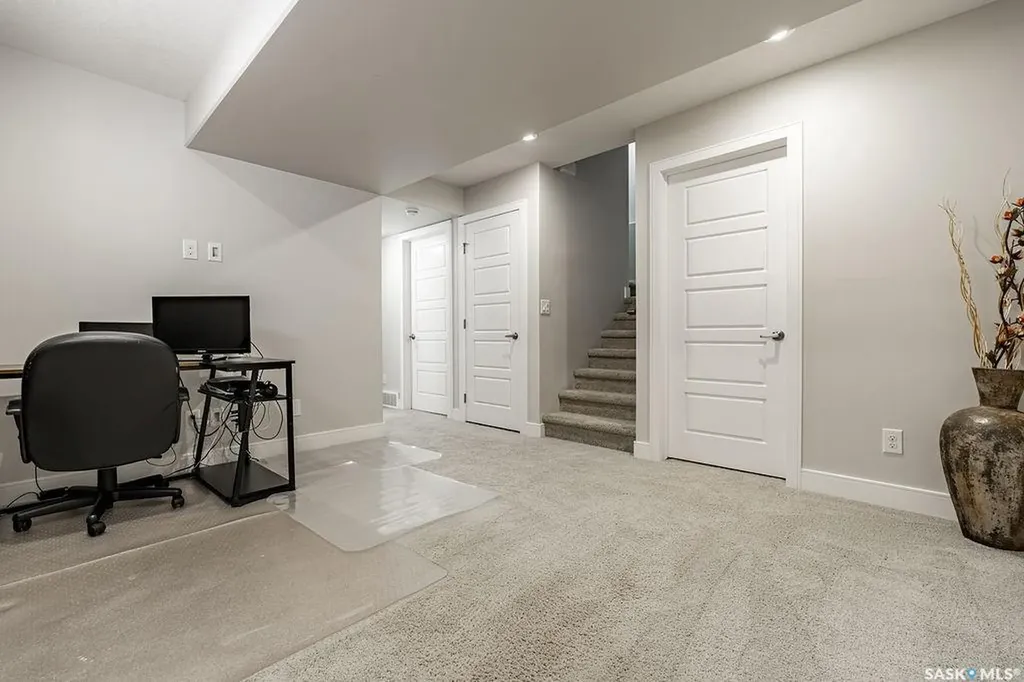 170 Palliser Court Saskatoon SK S7L 4P9