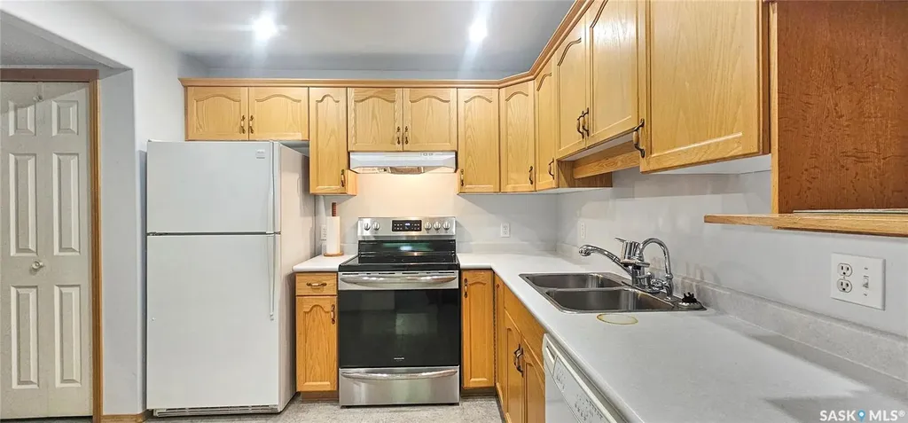 230 Lister Kaye Crescent Swift Current SK S9H 0A2