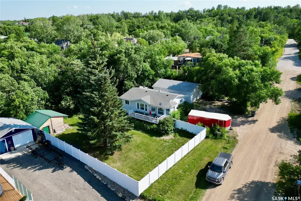 180 10th Street Buena Vista SK S2V 1B1