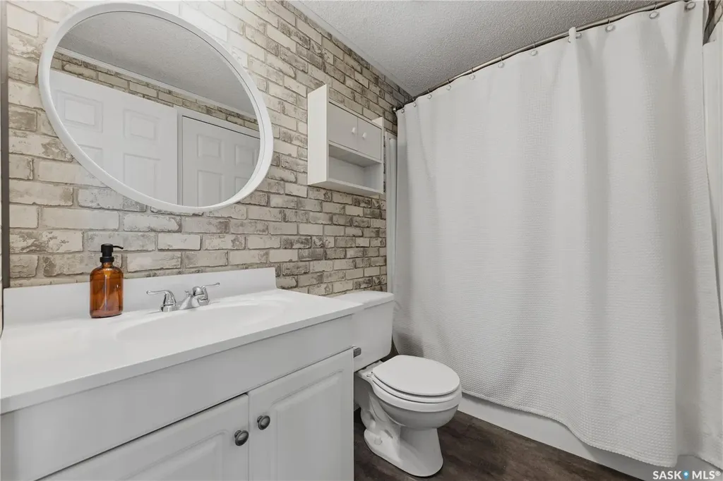 180 10th Street Buena Vista SK S2V 1B1